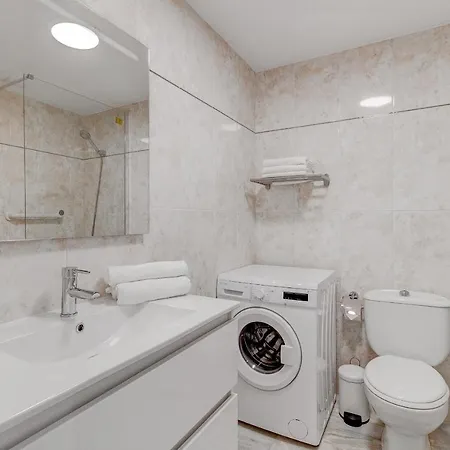 Altamira Apartment *