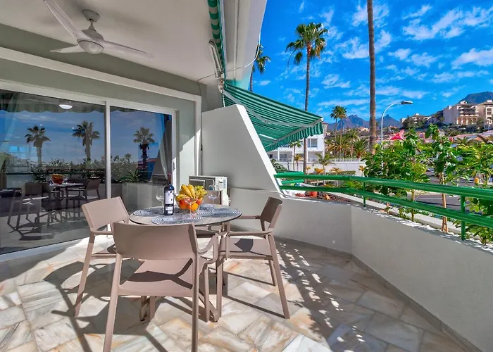 Апартаменти Altamira Адехе